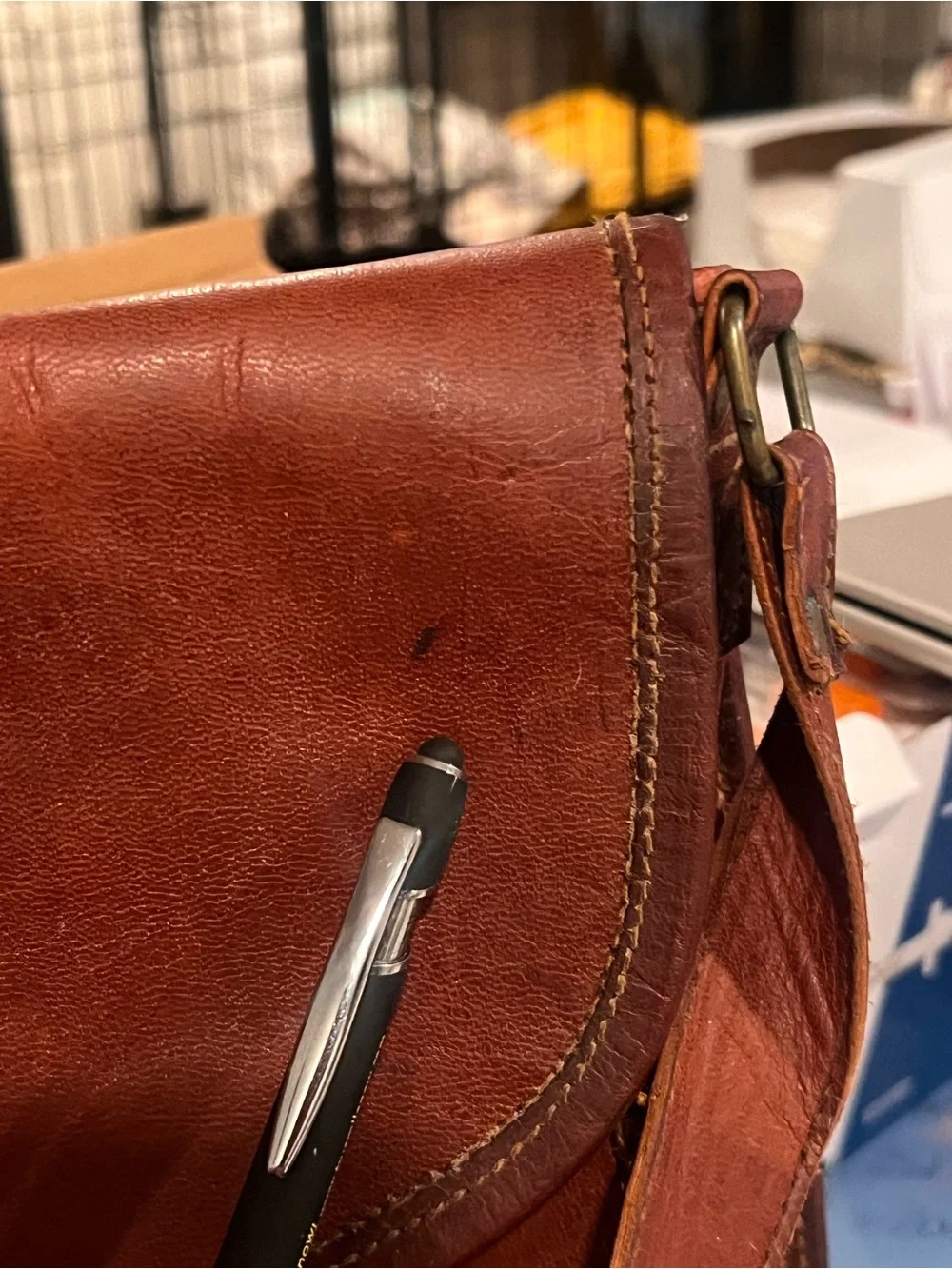 🍓Classic Brown Leather Messenger Bag 